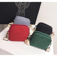 ราคา พร้อมส่ง กระเป๋าสะพายข้างแฟชั่น ENA’STVE หนังนิ่ม (1013791072)