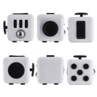 ราคา Fidget Cube ลูกเต๋าแก้เหงามือ คลายเครียด (159796438)