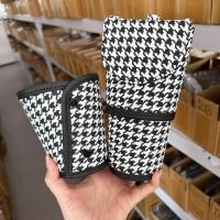 ราคา G Giant ใช้งานได้จริง!Houndstooth กระเป๋าแปรงแต่งหน้าแนวตั้งแบบพับเก็บได้แบบพกพา i กระเป๋าเก็บกระเป๋าแปรงแต่งหน้ากระเป๋าม้วนกระเป๋าเก็บ (45459933025)