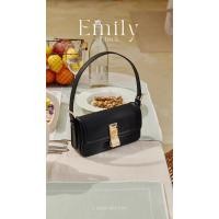 ราคา A Treasure Box M - Emily Black New In Pack 100% (12290287938)