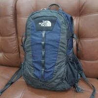 ราคา กระเป๋าเป้มือสอง the north face รุ่น hot shot สีน้ำเงิน (15400379158)