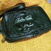 ราคา crocodile purse กระเป๋าหนังปลากระเบนลายนกยูงstingray purse (24857048149)