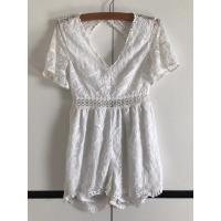 ราคา จั้มสูทขาสั้นลายลูกไม้สีขาว (9404800991)