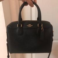 ราคา coach ทรงหมอน9" แท้100% (2151746105)