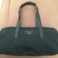 ราคา Sale 800 กระเป๋าสะพาย prada มือสองของแท้ สีดำ (1935294027)