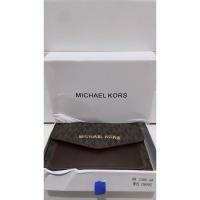 ราคา กระเป๋าสตางค์ Michael Kors (Preloved) (27581957457)