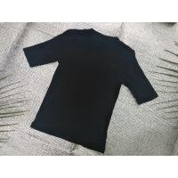 ราคา เสื้อยืดผ้าร่อง​uniqlo​ มือสอง (4950625016)