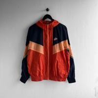ราคา เสื้อแจ็คเก็ตผ้าร่ม NIKE SPORTSWEAR HE WR WOVEN SIGNATURE JACKET SIZE M (28538620084)