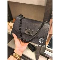 ราคา ของแท้จาก SHOP [ ลด 200.- ใช้โค้ด JUNCRM200 ]CHARLES & KEITH METALLIC PUSH-LOCK CROSSBODY BAG CK2-80781347-3 (5980833644)