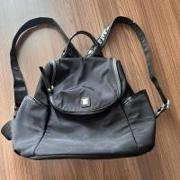 ราคา ส่งต่อกระเป๋าเป้เล็ก สีดำ แบรนด์ Pierre Cardin (29367781900)