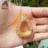 ราคา กรอบพระ กรอบพระชุบทอง | ปิดตา | กว้าง2.2*สูง2.8ซม.(ขนาดจอกระจก) (18152884913)