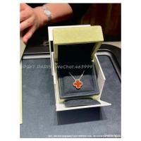 ราคา Van Cleef & Arpels · VCA Van Cleef & Arpels Red Carnelian Four-Leaf Clover สร้อยคอดอกไม้เดี่ยว·18K Gold-plated (55260363523)