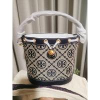 ราคา ลดราคาเท พร้อมส่ง ของแท้ ของใหม่ Tory Burch T Monogram Jacquard Bucket Bag Navy ! (20511308127)