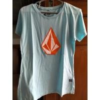 ราคา เสื้อยืด VOLCOM ดั้งเดิมของ Preloved (24987469265)