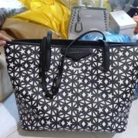 ราคา Givenchy กระเป๋าถือกระเป๋า Tote (6686262746)