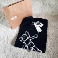 ราคา (แถมถุงกระดาษ) เสื้อยืด UNIQLO X KAWS (10321299771)