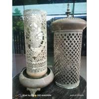 ราคา โคมไฟตั้งโต๊ะทองเหลืองเก่าฉลุลายเทพพนม (16996134622)