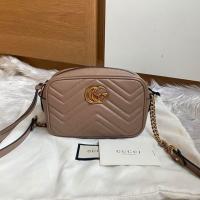 ราคา Like new Gucci mini marmont 18 cm ปี19 สีเบจ รุ่นฮิต ใส่ไอโฟนพลัสสบาย สภาพดีค่ะ ยังใหม่ ขอบมุมสวย ภายในมีเลอะนิดๆ (3715480141)