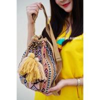 ราคา กระเป๋าพื้นเมือง ทรงขนมจีบ จากเชียงใหม่ (ผ้าพื้นเมือง ลวดลายสวยงาม กระเป๋าสะพายข้าง กระเป๋าสะพายไหล่) (2083195377)