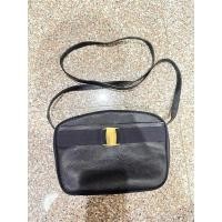 ราคา กระเป๋าสะพายไหล่ Ferragamo (43874331886)