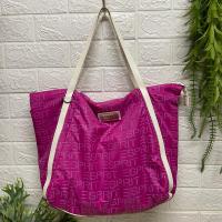 ราคา กระเป๋าสะพาย Esprit กว้าง 19 สูง 12 ก้นกว้าง 6 นิ้ว ราคา 250 บาท ส่งฟรี (23819919557)