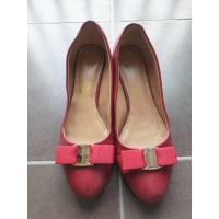 ราคา รองเท้า Salvatore Ferragamo สีแดง เหมือนใหม่ ขนาด 39 เหมาะกับคนเท้าประมาณ 24- 24.5 เซนติเมตร (19811036583)