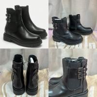 ราคา NEW IN PACK รองเท้าบูธ size39 ยาว24.84cm ส้นสูง4.5cm ความสูงบูธประมาณ16.1cm ซื้อมายังไม่เคยใส่ (28801872720)
