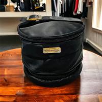 ราคา มือสอง • กระเป๋าอเนกประสงค์ Worthington ใส่ของสำหรับเดินทาง ใส่เครื่องสำอางค์ ผ้าไนล่อน ใบใหญ่ (23182267386)