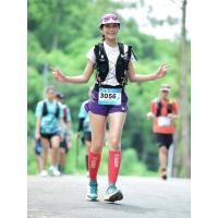 ราคา Compressport รัดน่อง ปลอกขา ใส่เล่นกีฬา รุ่นท็อป CALF R2V2 OXYGEN RED สีแดง (56908414401)