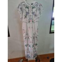 ราคา จั้มขายาวสีขาวแต่งลายสิงโต (26467058126)