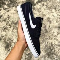 ราคา Nike SB Stefan Janoski Canvas Slip-On Skateboarding Shoes