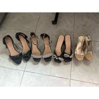 ราคา รองเท้าส้นส้นสูงสีดำ และสีทอง เบอร์ 35-40 มือสอง (53760612867)