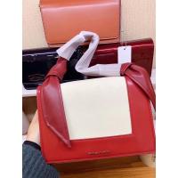 ราคา กระเป๋าสะพาย charle and keith (4946251446)