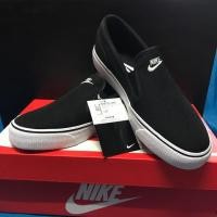 ราคา Nike Toki Slip On (375836679)