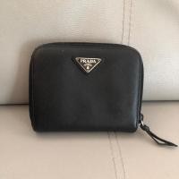ราคา กระเป๋าสตางค์แบรนด์เนม Prada แท้✔️ มือสอง (7317223151)