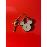 ราคา ที่ห้อยกระเป๋า Disney มือ2 สภาพสวย ของแท้ ซื้อจาก Disney Land Tokyo (26630197796)