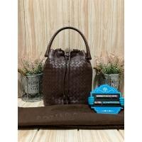 ราคา Bottega Veneta Leather Bucket Bag (57852291950)