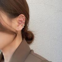 ราคา ต่างหูแบบติดหูรูปดาวประดับคริสตัล (3843189597)