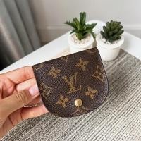 ราคา LV ครึ่งวงกลม มือสองของแท้ค่ะ (รบกวนทั่กแชทก่อนสั่งค่ะ) (20065306713)