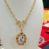 ราคา จี้รัชกาลที่5 เป็นจี้และเข็มกลัด ล้อมพลอยนพเก้าชุบทอง 5 ไมครอนสวยมากที่สุดในสามโลกเลยจ้า (7805420048)