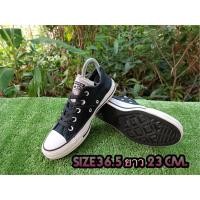 ราคา รองเท้ากีฬา ยี่ห้อ Converse all star #ของแท้มือสอง สภาพสวยๆ พื้นแน่นๆเต็มๆ #ไซส์ 36.5 ยาว 23 cm. (14961366802)