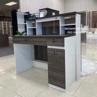 ราคา เคาน์เตอร์คิดเงิน เคาน์เตอร์ประชาสัมพันธ์+ไฟLEDมี3สี W120x60x115cm. [สินค้ามีพร้อมส่ง] Brownfurniture (50909547955)