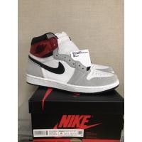 ราคา NIKE AIR JORDAN 1 RETRO HIGH LIGHT SMOKE GREY /SIZE 9 us (4645461177)