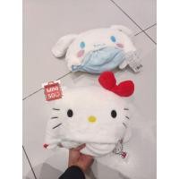 ราคา MINISO ผ้าห่มมีฮู้ด / ผ้าห่มหนาขึ้น มีฮู้ด SANRIO Collection (140x90ซม.) HELLO KITTY / CINNAMOROLL (46559366363)