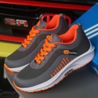 ราคา ADIDAS อาดิดาส รองเท้ากีฬาสําหรับผู้ชายและผู้หญิง (45704157144)
