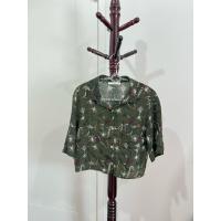 ราคา ส่งต่อ เสื้อครอป pull&bear มือ1 สภาพดีมากแท้ (27888579125)