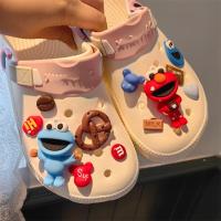 ราคา น่ารัก Sesame Street slipperscs ชุดขา Ultraman นักบินอวกาศ Jibbits Charm บิสกิต Kwas รองเท้า Charms หมี Jibitz รองเท้าแตะks สําหรับชายรองเท้าตกแต่ง (23635509201)