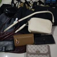 ราคา กระเป๋ามือสองงานคอสบอดี้หนังแท้ (23552444933)