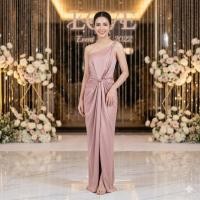 ราคา ชุดไปงานแต่ง มินิมอล ไหล่เฉียง ไหล่เดี่ยว ชุดไปงานแต่งงานกลางคืน สวย เรียบ หรู ดูแพง PFL169 สีชมพู (20694087972)