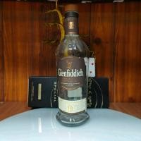 ราคา Glenfiddich 18 ขวดไวน์ต่างประเทศเก่า Made in Scotland 700ml สําหรับตั้งโชว์และตกแต่งชั้นวางของ (ขวดเปล่า) (52354459741)